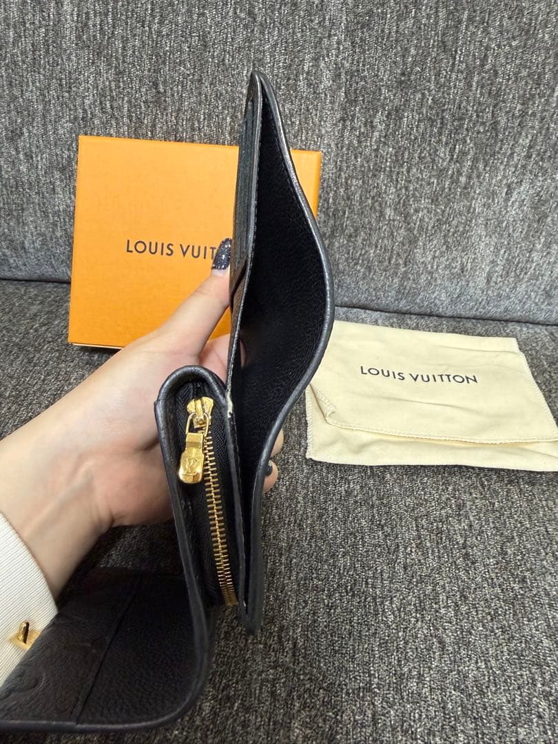 LOUIS VUITTON ポルトフォイユメティスコンパクト ノワール