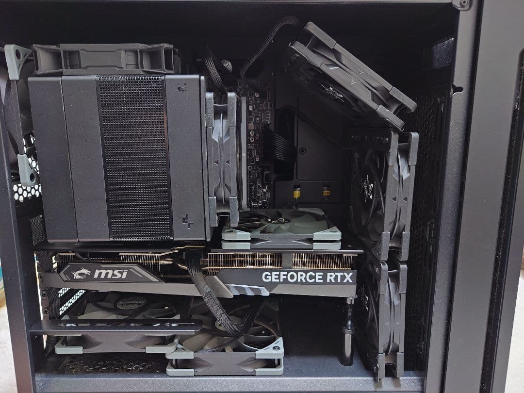 【美品】MSI Geforce RTX4070 GAMING X TRIO