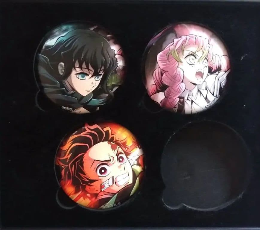 竈門炭治郎 時透無一郎 甘露寺蜜璃 缶バッジ 3個セット 劇場版グッズ