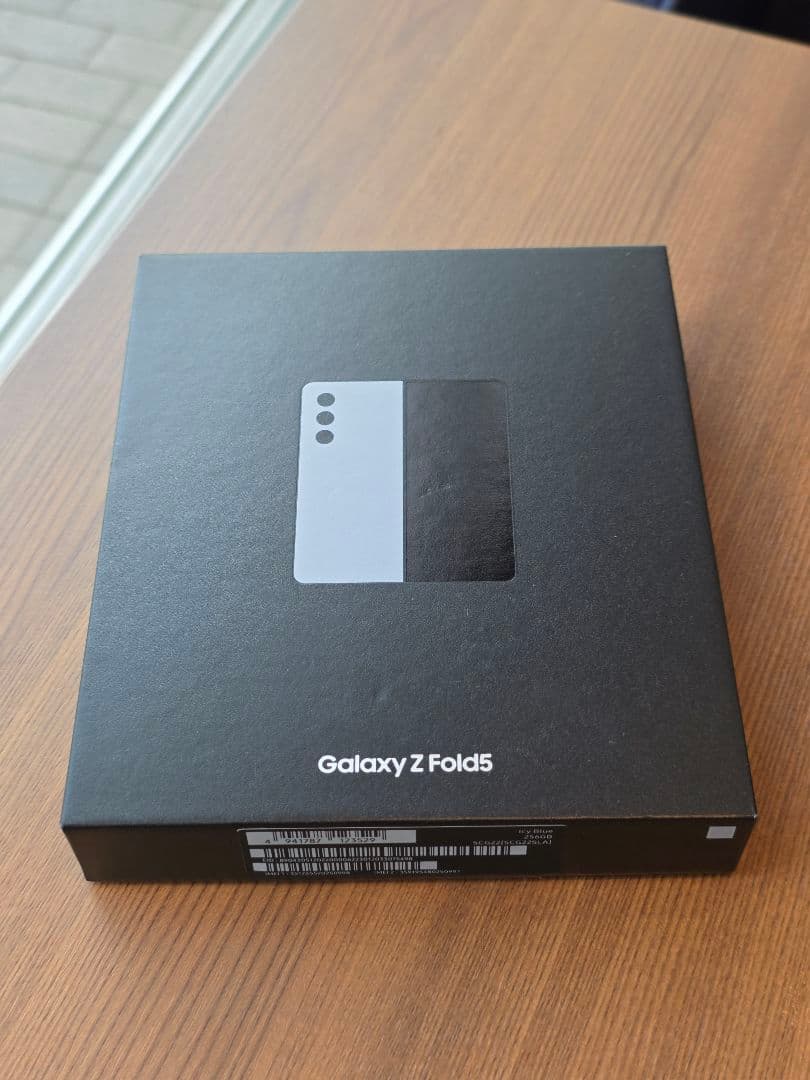 スマートフォン本体 Samsung Galaxy Z Fold5 / Icy Blue 256GB