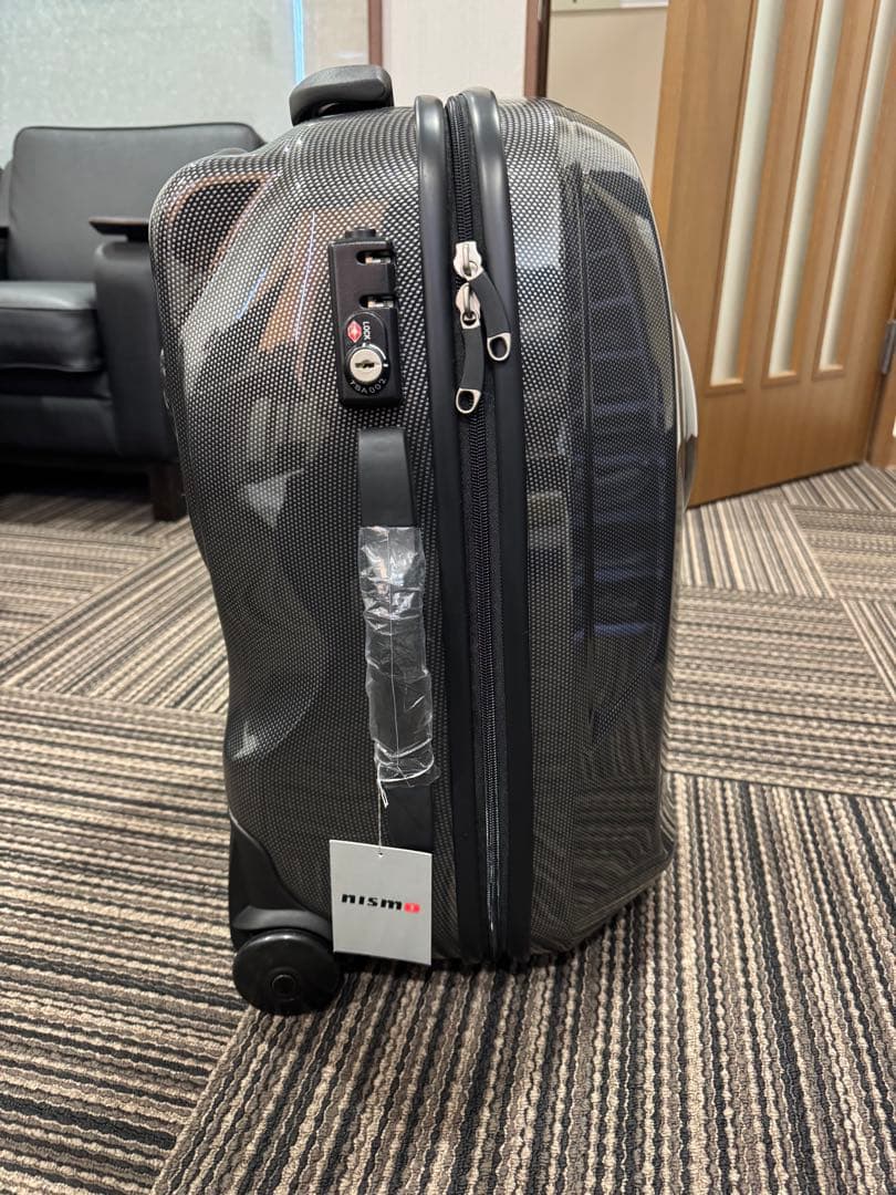 NISMOレーシングトロリーバック カーボン調