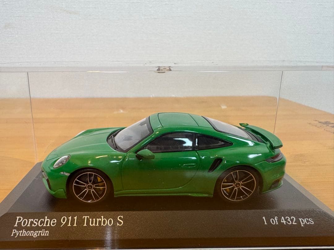 【MINICHAMPS】限定432台Porsche 911 Turbo S
