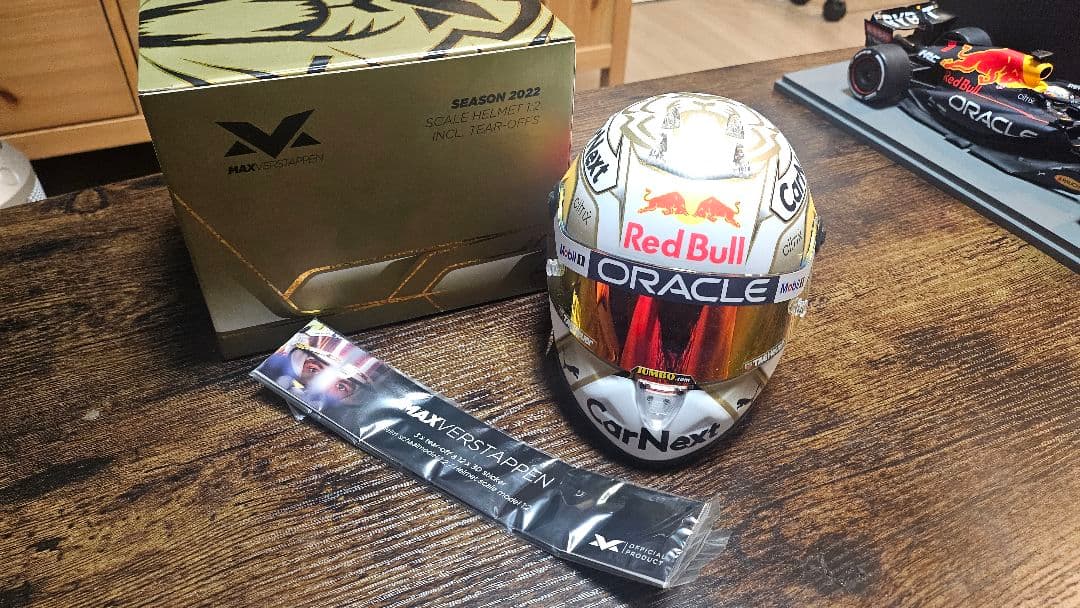 Spark 1/18 RB16 + 1/2ヘルメット マックス・フェルスタッペン