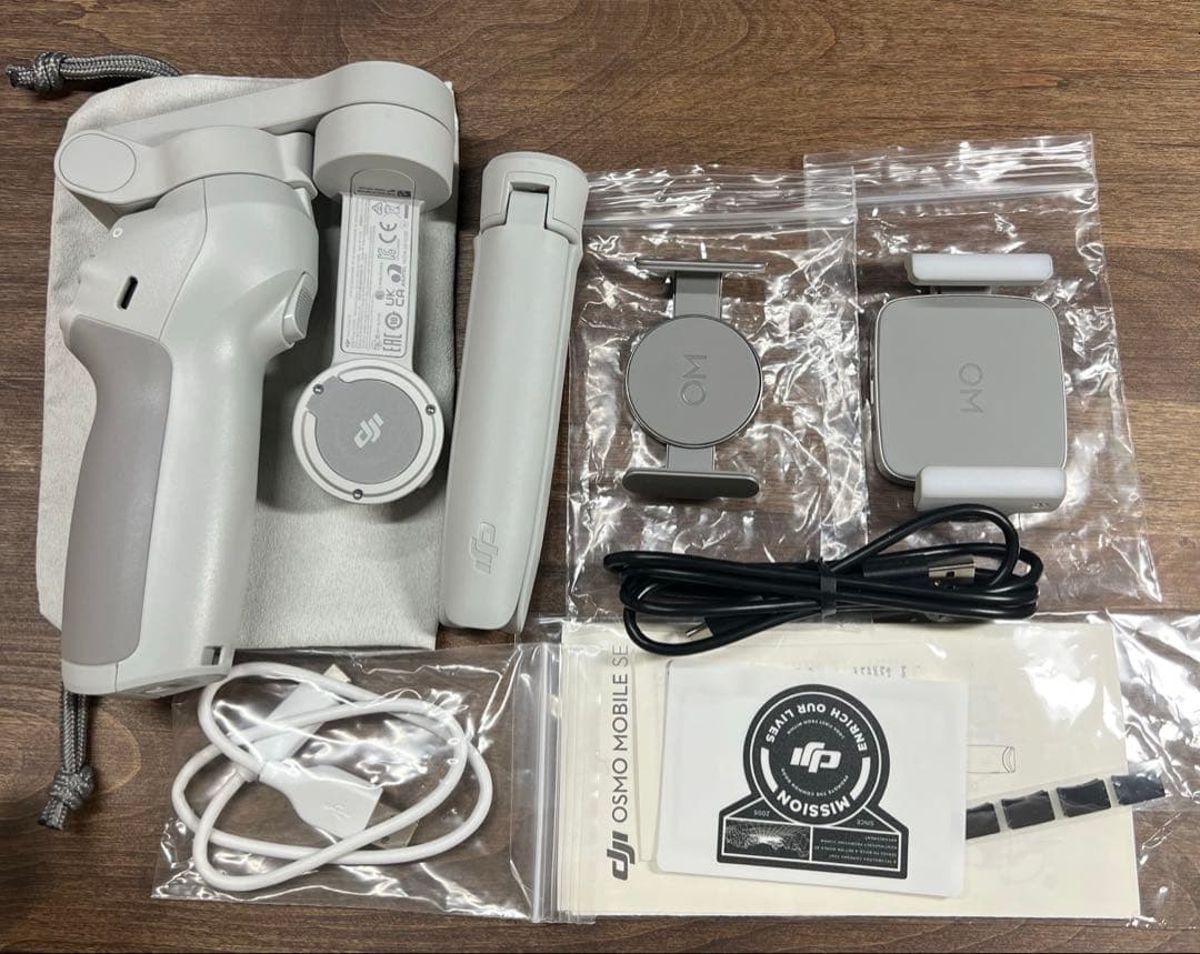 505720 Osmo Mobile SE 3軸スマホジンバル+ ライト