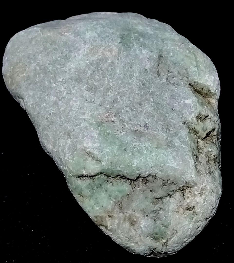 ★翡翠原石★糸魚川硬玉【姫川転石・ウブ石0.8kg】