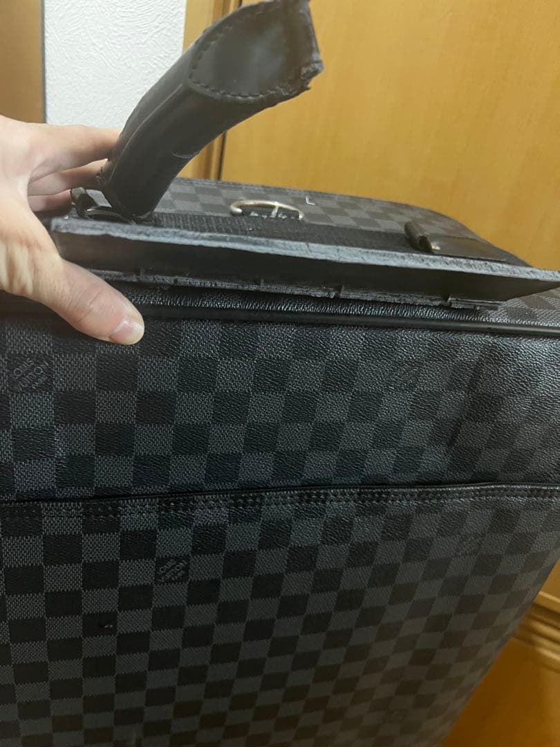【引渡し可能！】Louis Vuitton 黒キャリーケース【要メンテナンス】