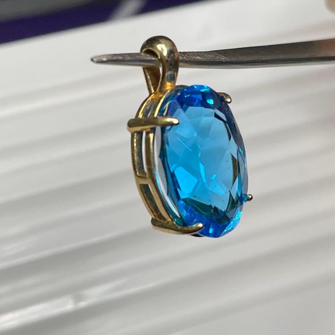 リ*ィ様 【高品質】スイスブルートパーズ　ペンダントトップ推定16ct