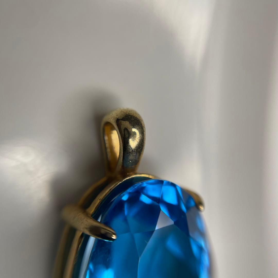 リ*ィ様 【高品質】スイスブルートパーズ　ペンダントトップ推定16ct