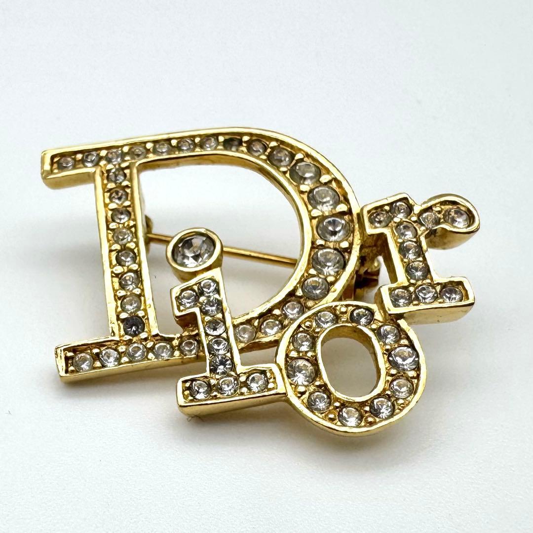 極美品 箱・保証書付 ディオール ロゴブローチ ラインストーン ゴールド