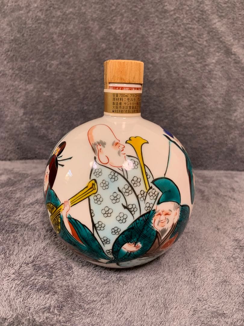 ☺︎ サントリー 九谷焼　七福神文瓶 ︎ 竹凰七福神文瓶 700ml 未開封品