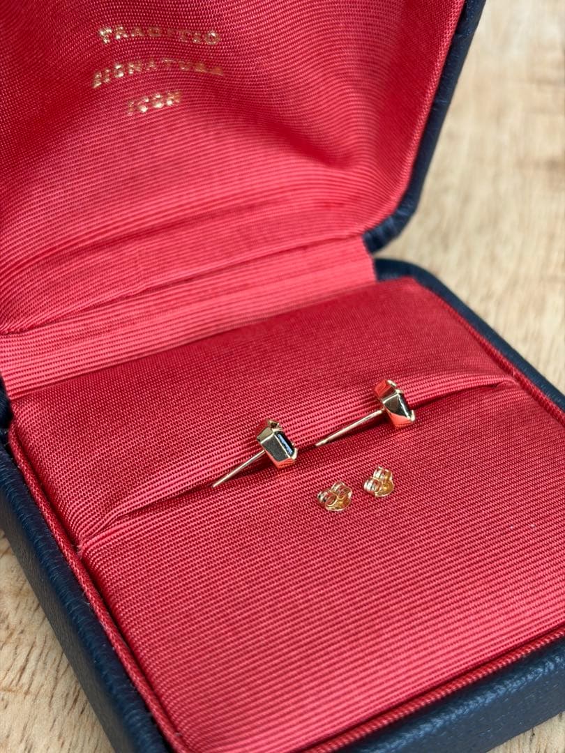 【専用】GIGI HELIOS Onyx square earrings ピアス