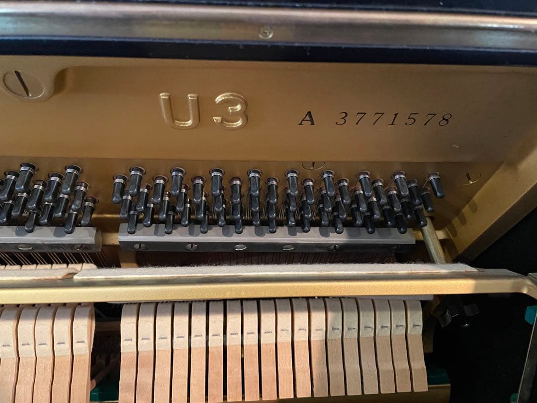年末値下げ‼︎ YAMAHA アップライトピアノ　U3A 黒　美品！！