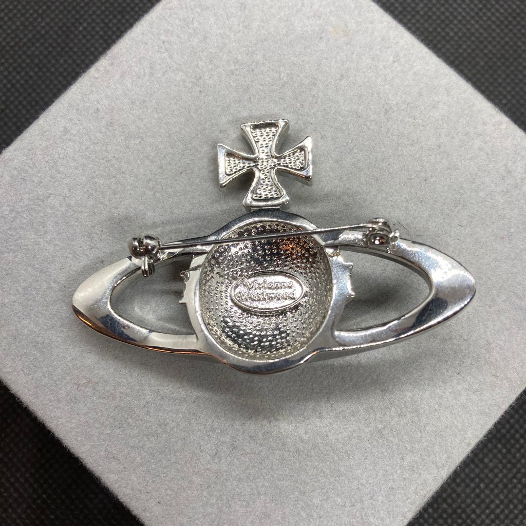 即決 Vivienne Westwood ヴィヴィアンウエストウッド ブローチ