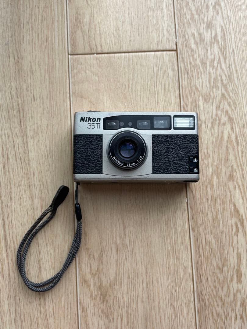Nikon 35Ti コンパクトフィルムカメラ