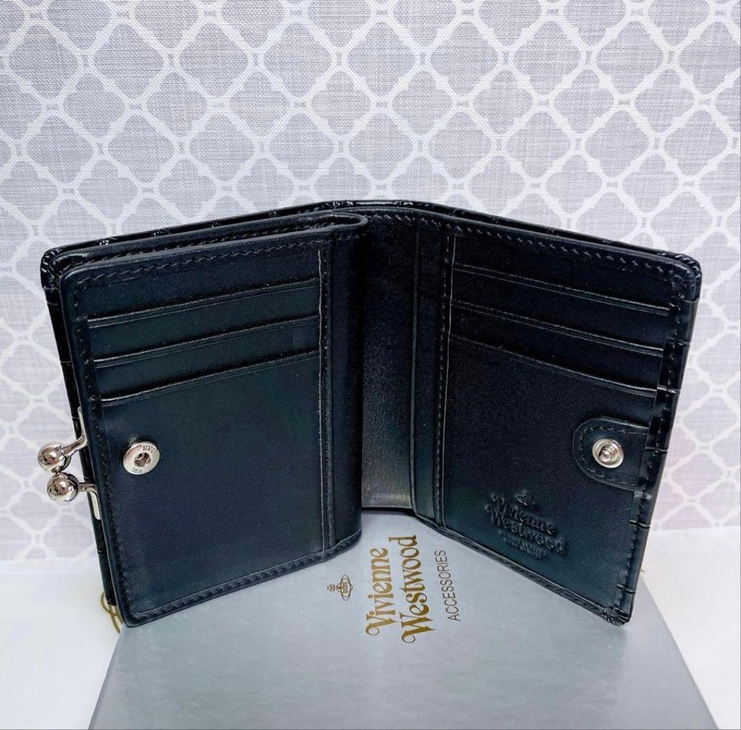 【新作✨️ショッパー付】ヴィヴィアン・ウエストウッド 折財布 ブラック