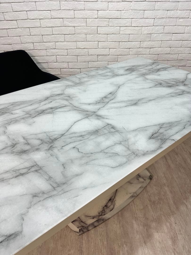 【東京都内23区送料無料】定価5万　大理石　ダイニング　テーブル　リビング　机
