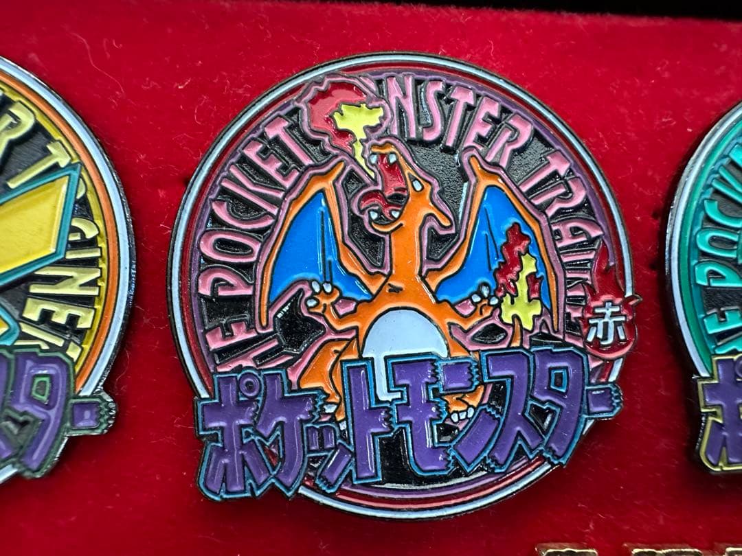 ポケモンピンズセット　ミレニアムバッチ　2000年製