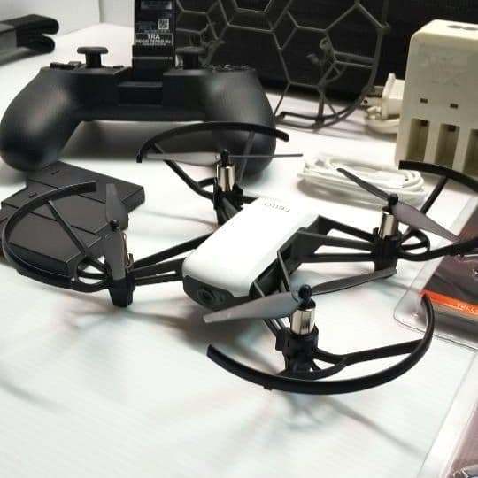 ドローン DJI Tello VR 特別セット