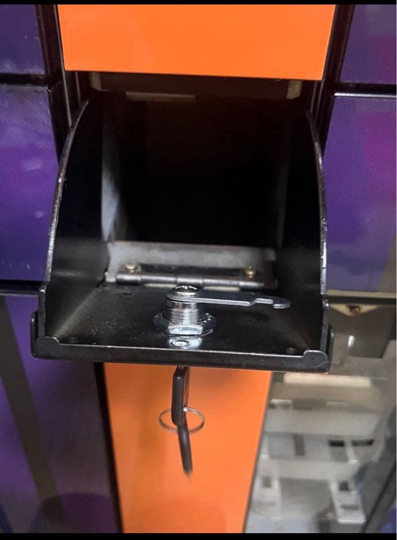 【レトロ調】メダルサンド型100円両替機下皿タイプ