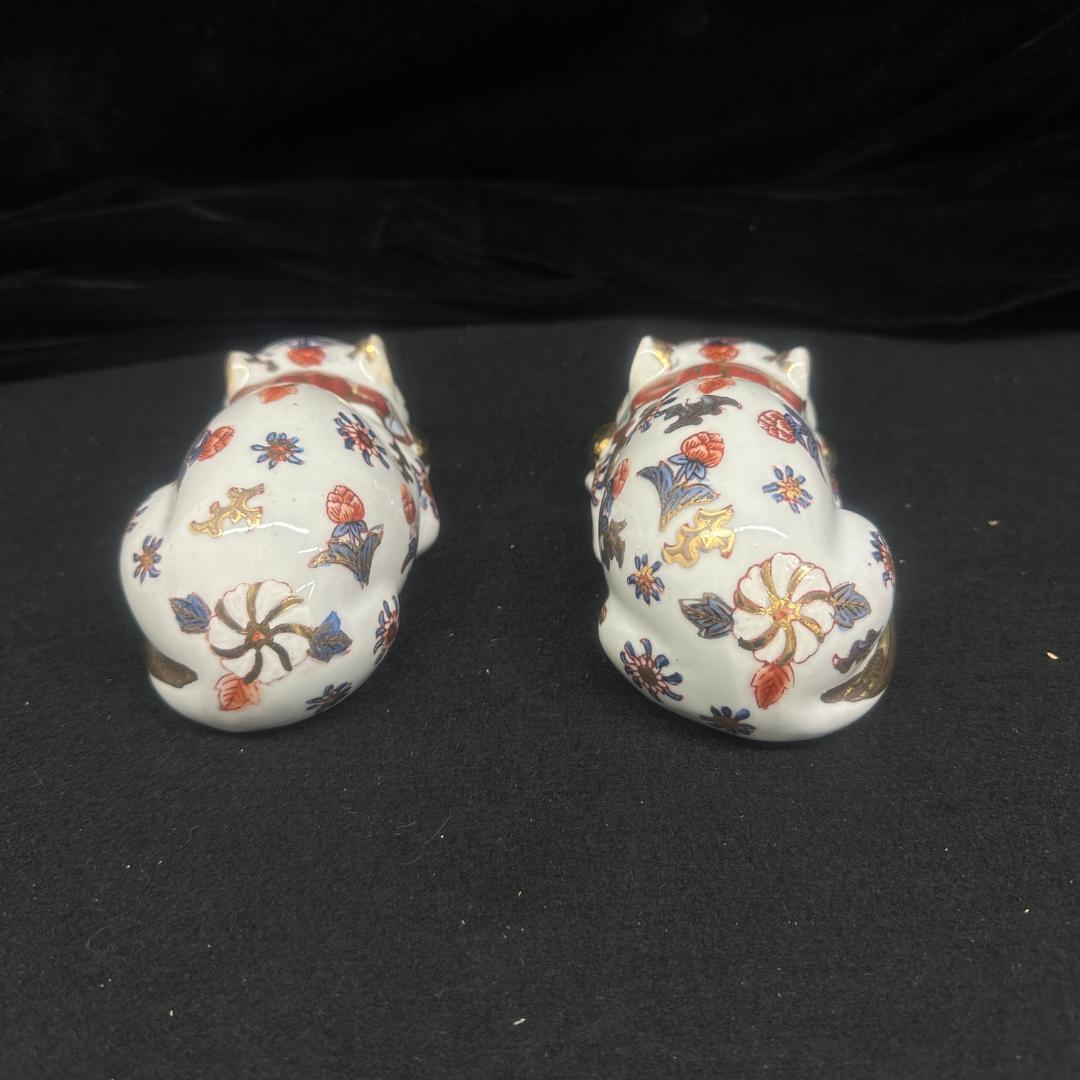 伊万里　猫　ネコ　ねこ　置物