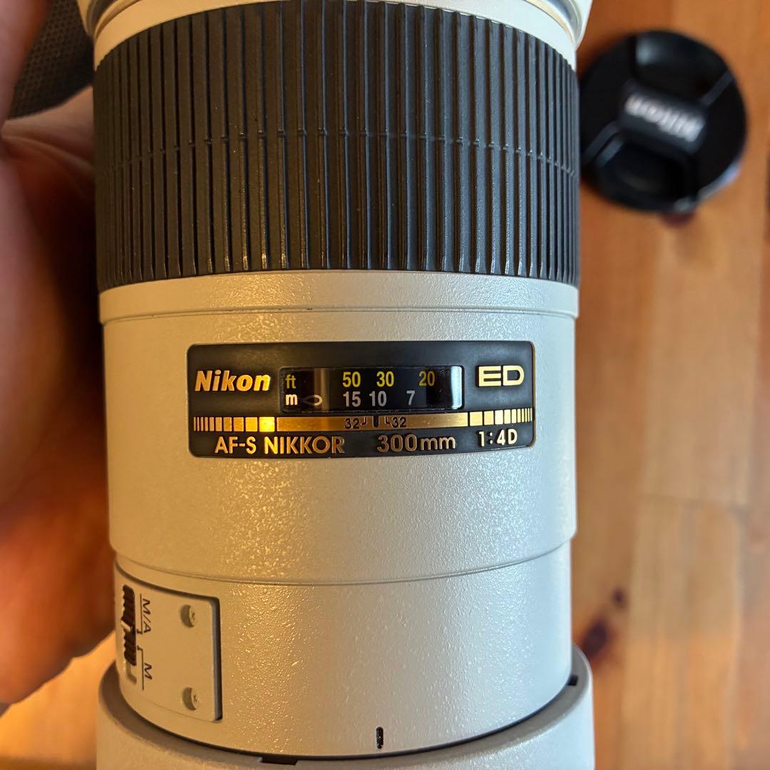 Nikon AF-S Nikkor 300mm f/4D (IF) Fマウント