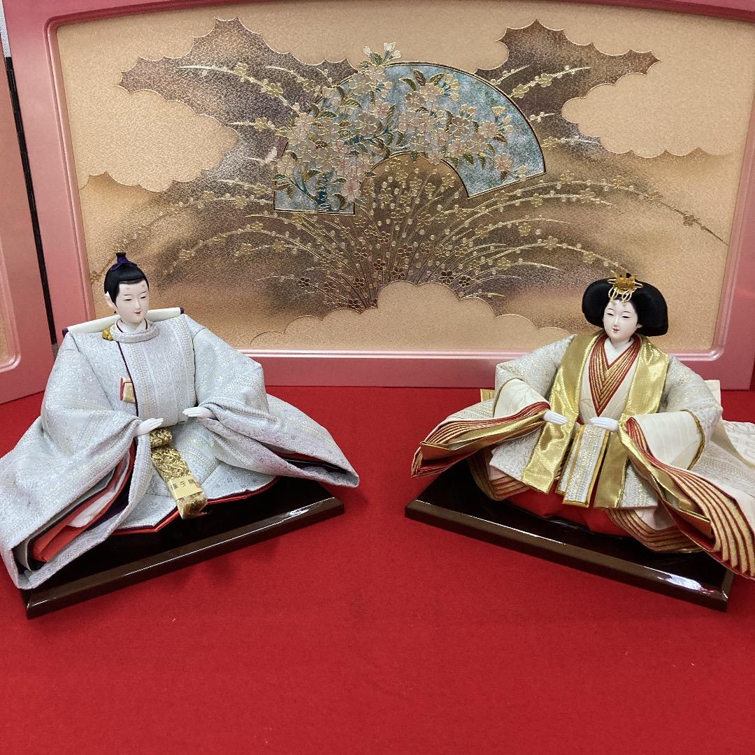 F15 シルバー・金色衣装　優しいお顔のお雛様　訳あり特価　親王飾り