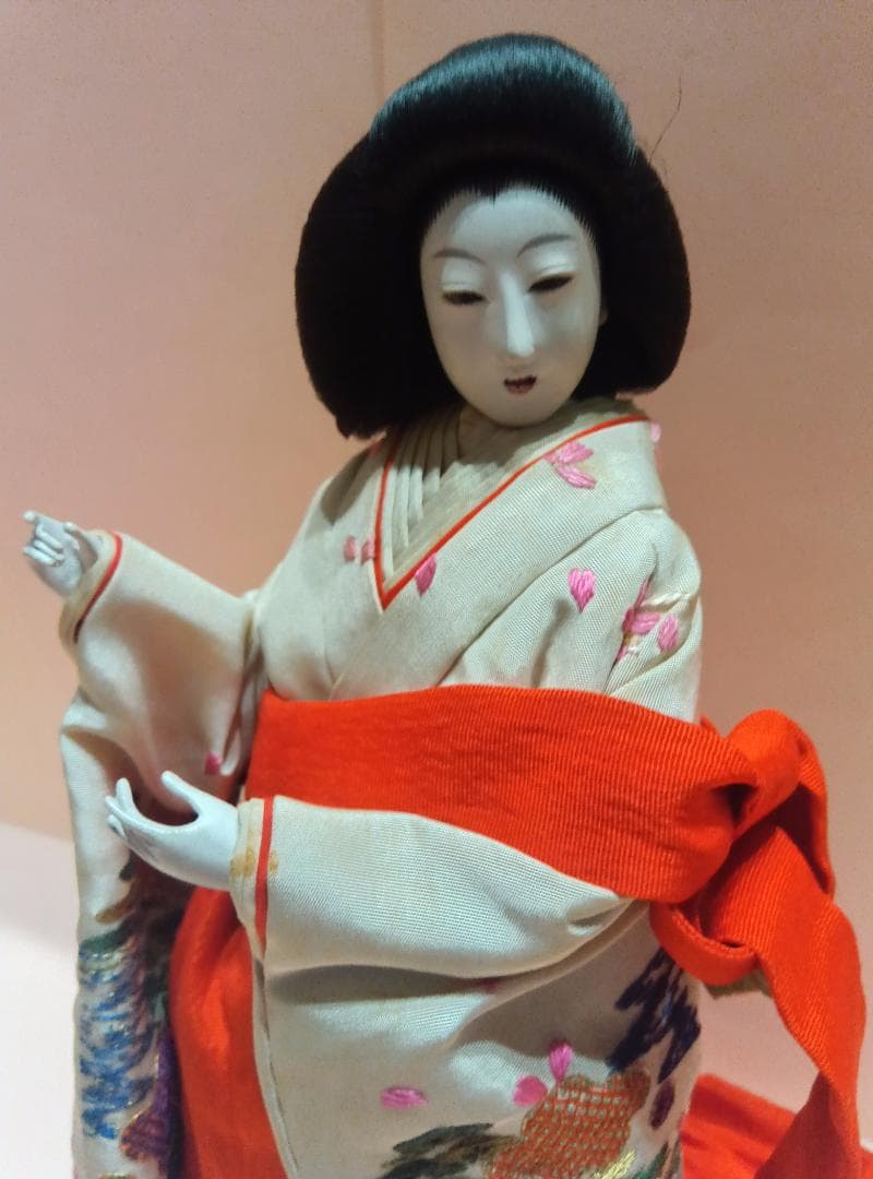 《希少・明治大正の雛人形》　《狆引き官女》