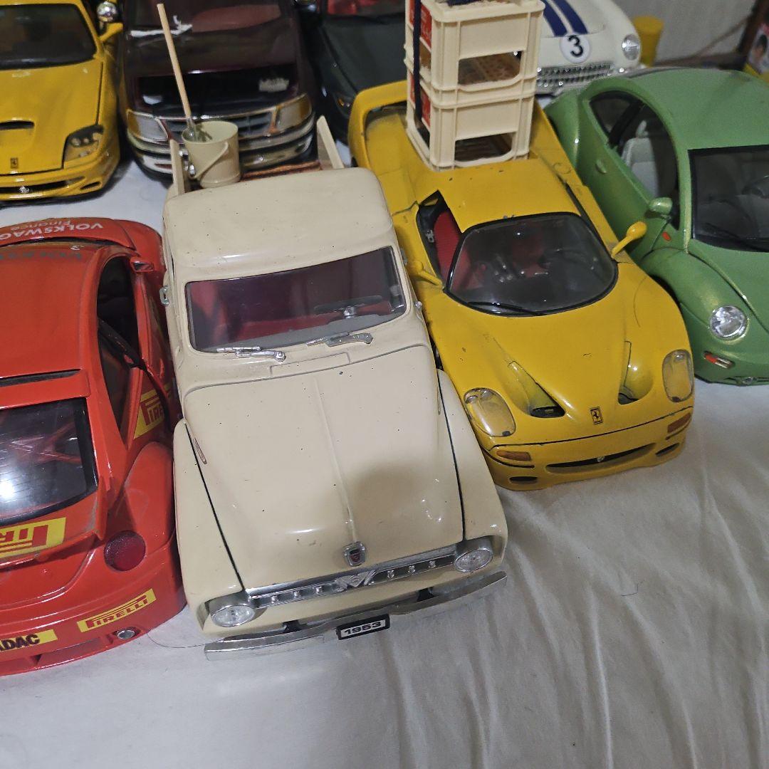 １/18 Ferrari　Volkswagen　シボレー　東海道ヤナセ、コーンズ
