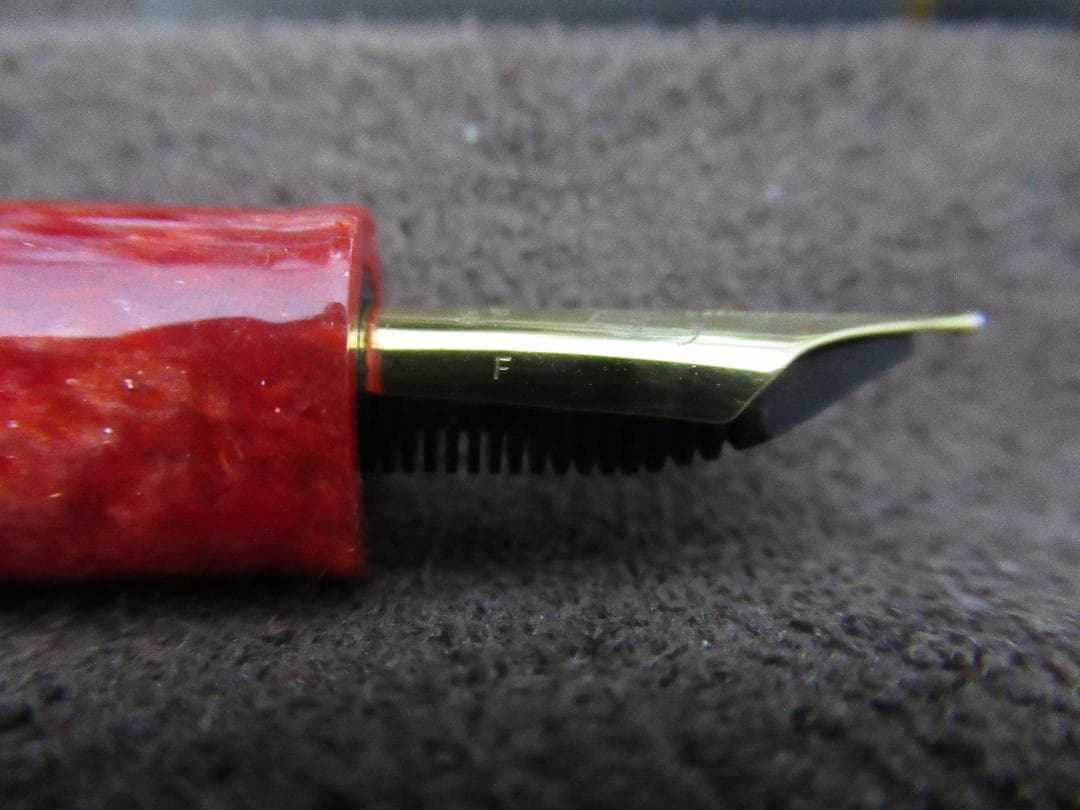 DELTA 万年筆 少数民族シリーズ2004 コサック 1KS　18K-F