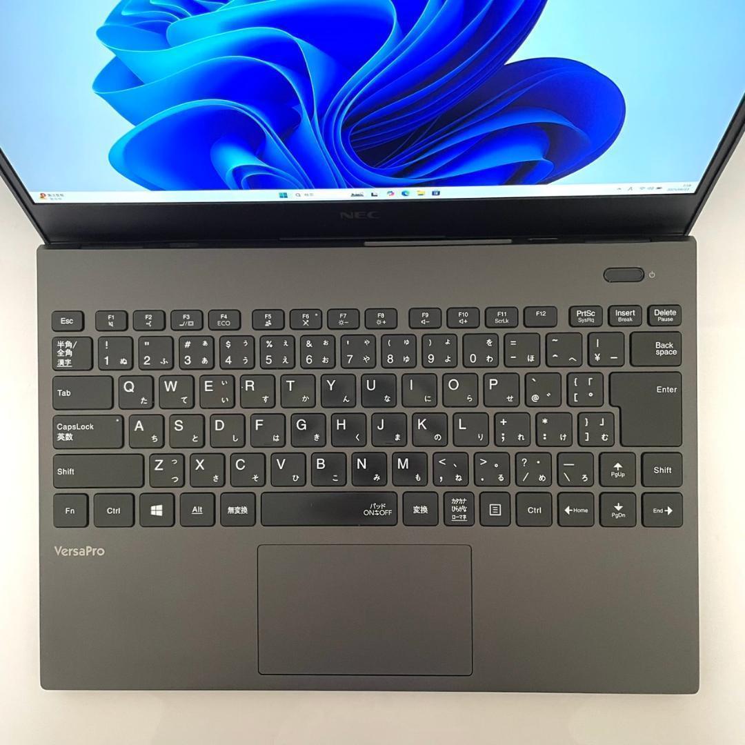 ★大特価商品★ 第10世代i7 メモリ16GB 超軽量モデル NEC II3