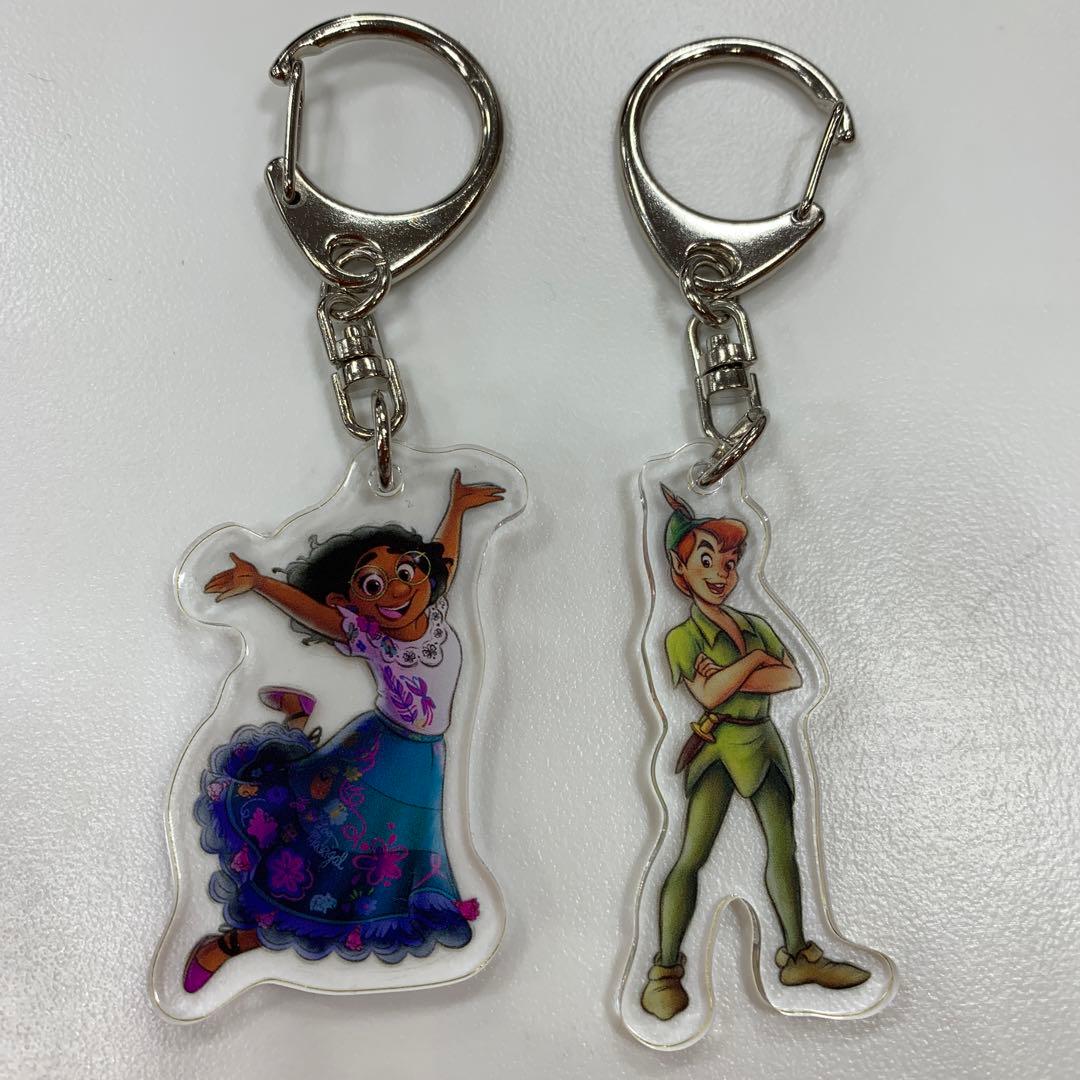 ディズニー100  ミラベル&ピーターパンキーホルダー