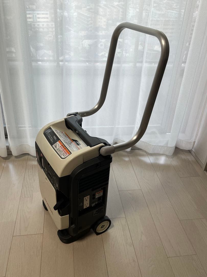 ケ*ン様 【ホンダ】 カセットボンベ式インバータ発電機 エネポ （EU9iGB）