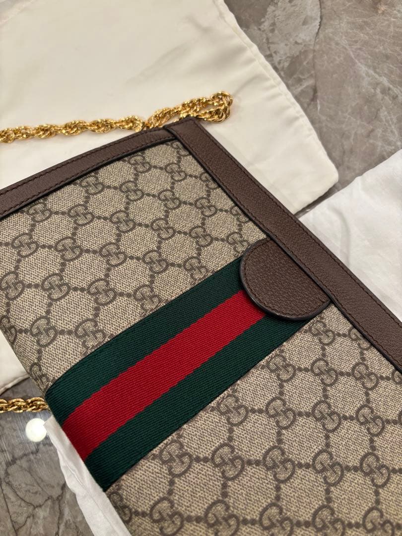 人気！グッチ　オフディア　ミディアムショルダーバッグ