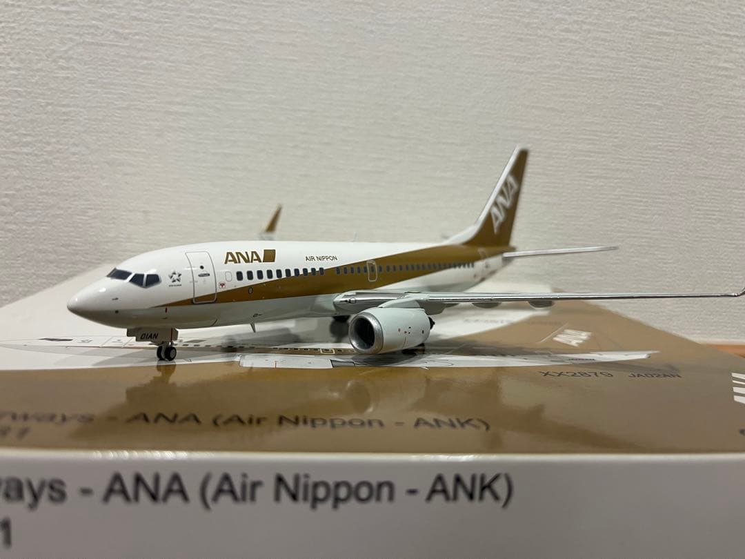 1/200 JCwings ANA ゴールド B737-700