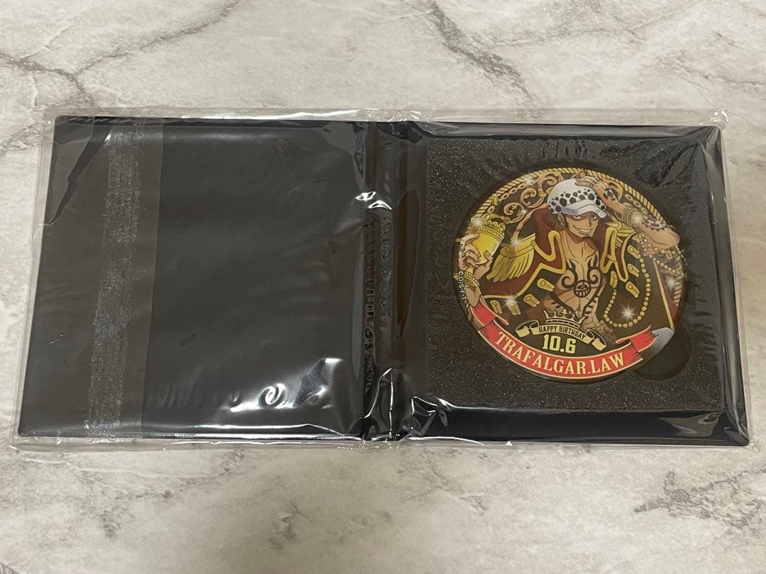 バースデープレミアム缶バッジ トラファルガー・ロー