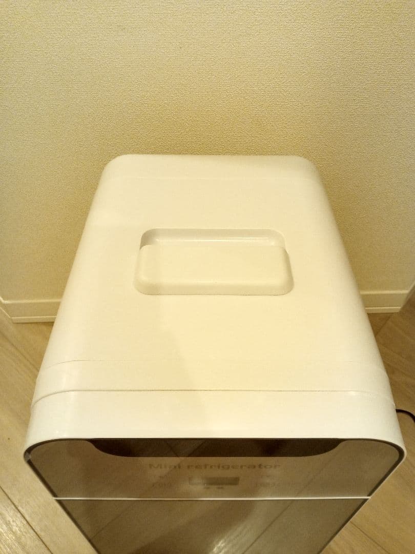 ミニ冷蔵庫　冷温庫　20L収納