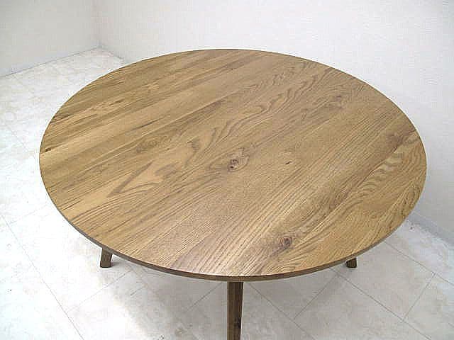 【展示品】 25年製　ウニコ アディ ラウンドダイニングテーブル 　約8万