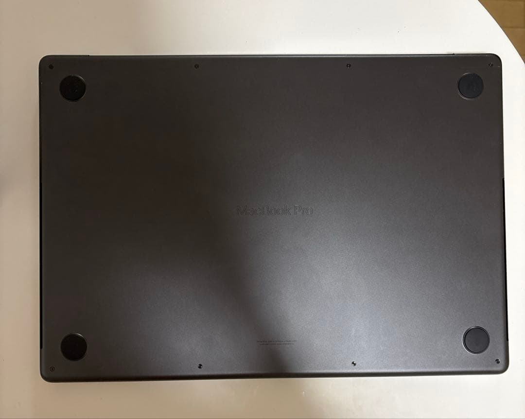 Apple MacBook Pro 16インチ M3 PRO