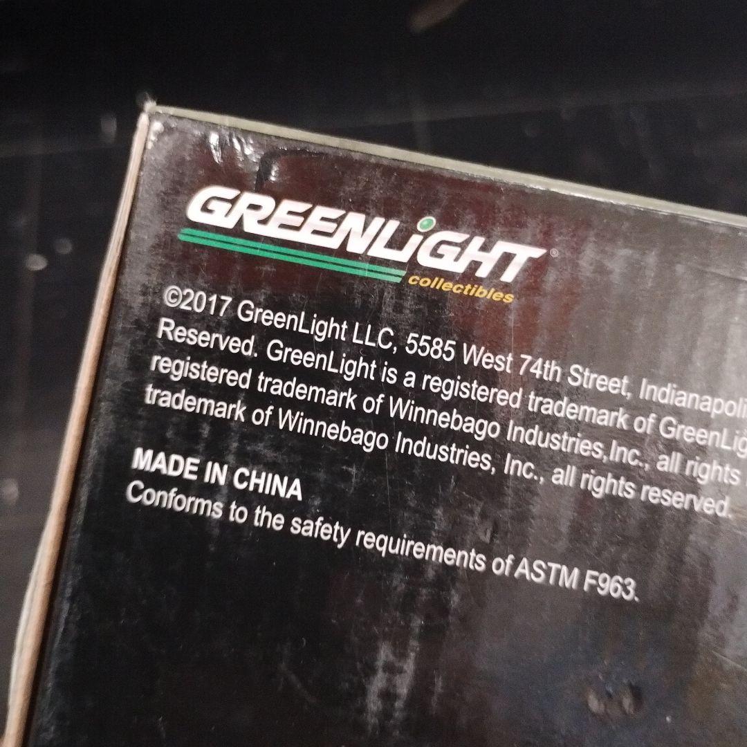 グリーンライト　winnebago　ウィネベーゴ　トレーラー　ミニカー　1:24