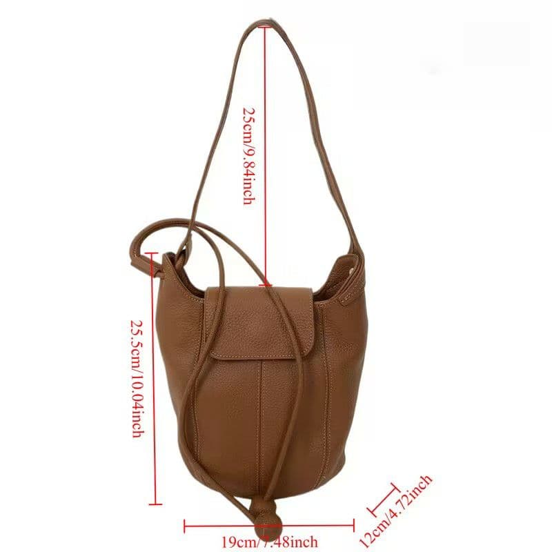 ブラウン ショルダーバッグ　本革