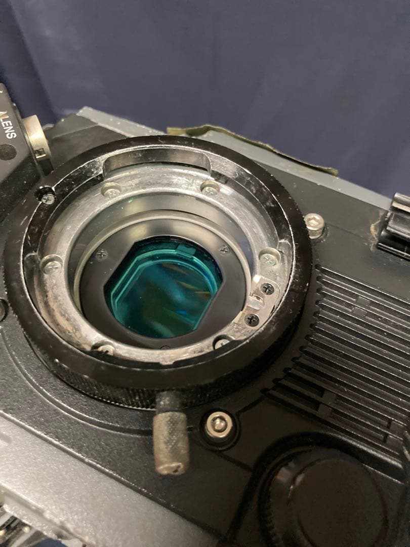 放送用ビデオカメラ本体　HDW-750