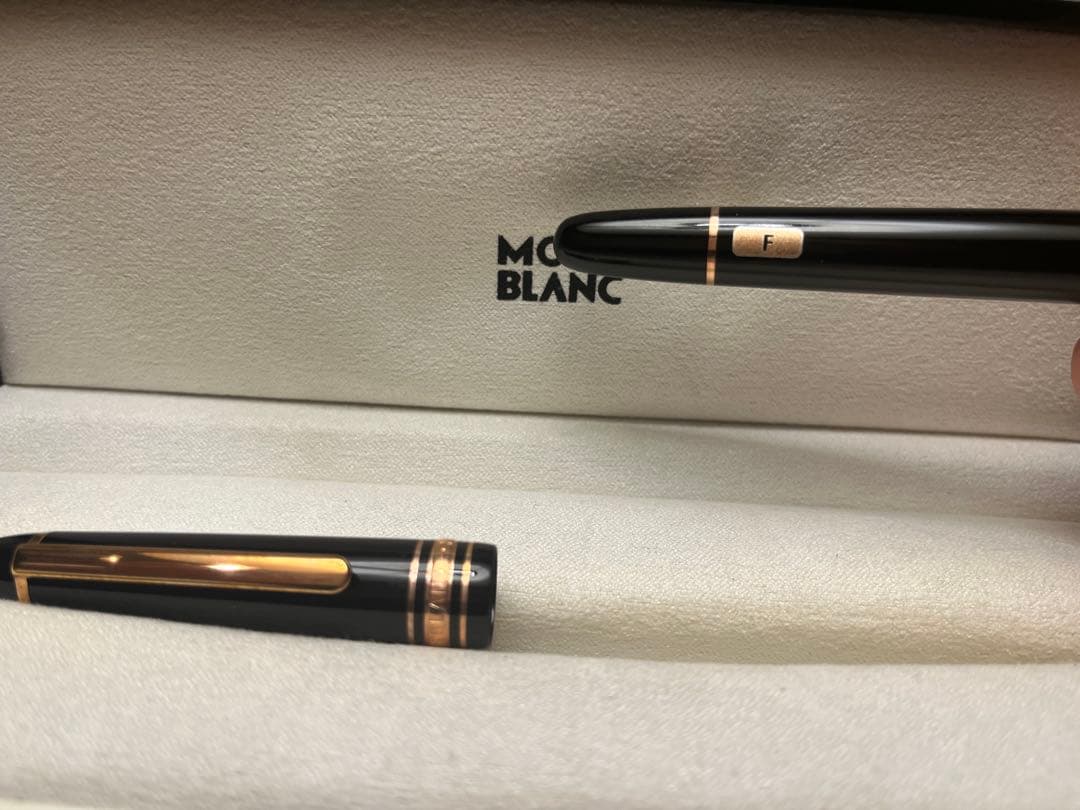 MONTBLANC 万年筆 専用ケース付き