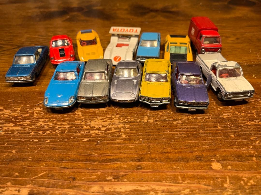 日本製 トミカ 13個 セット売り