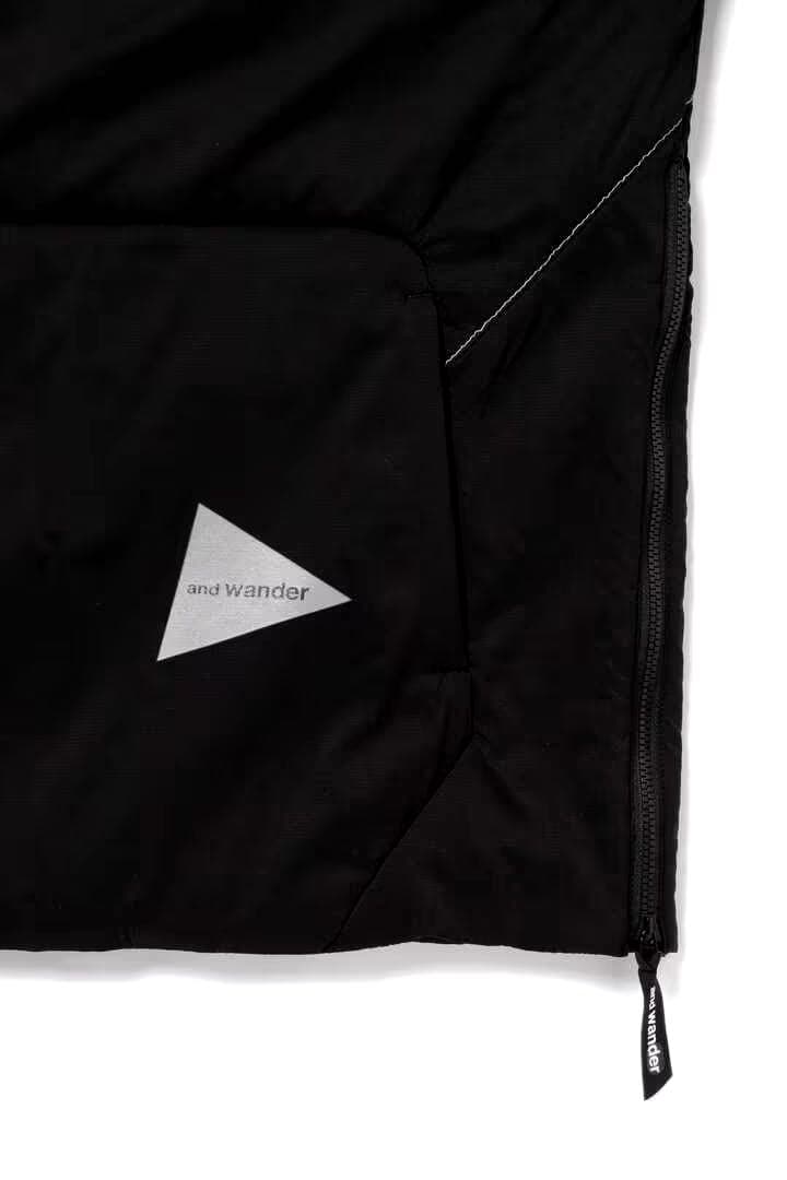 美品　and wander alpha AIR T インナーダウン