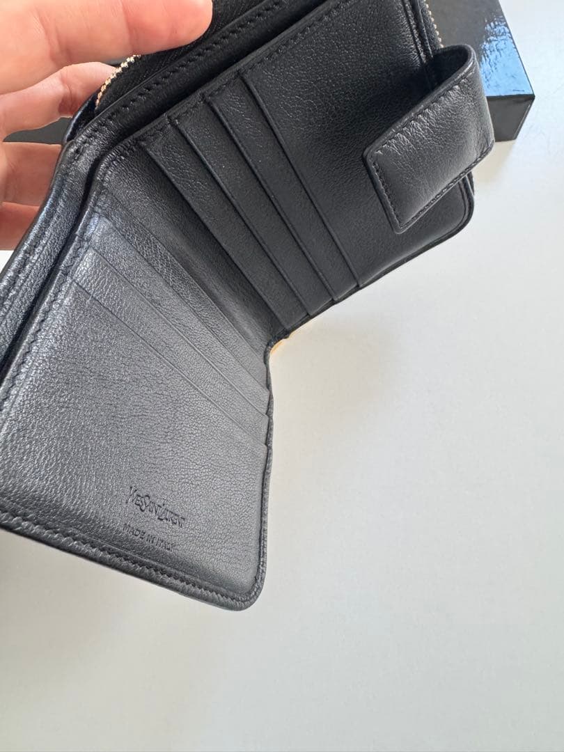 【状態◎】Yves Saint Laurent ブラック 二つ折り財布