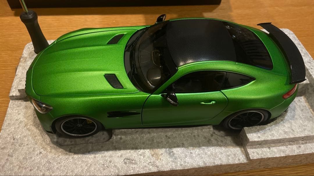 【希少】Mercedes-AMG GTR 1/18 AMG マットグリーン正規品