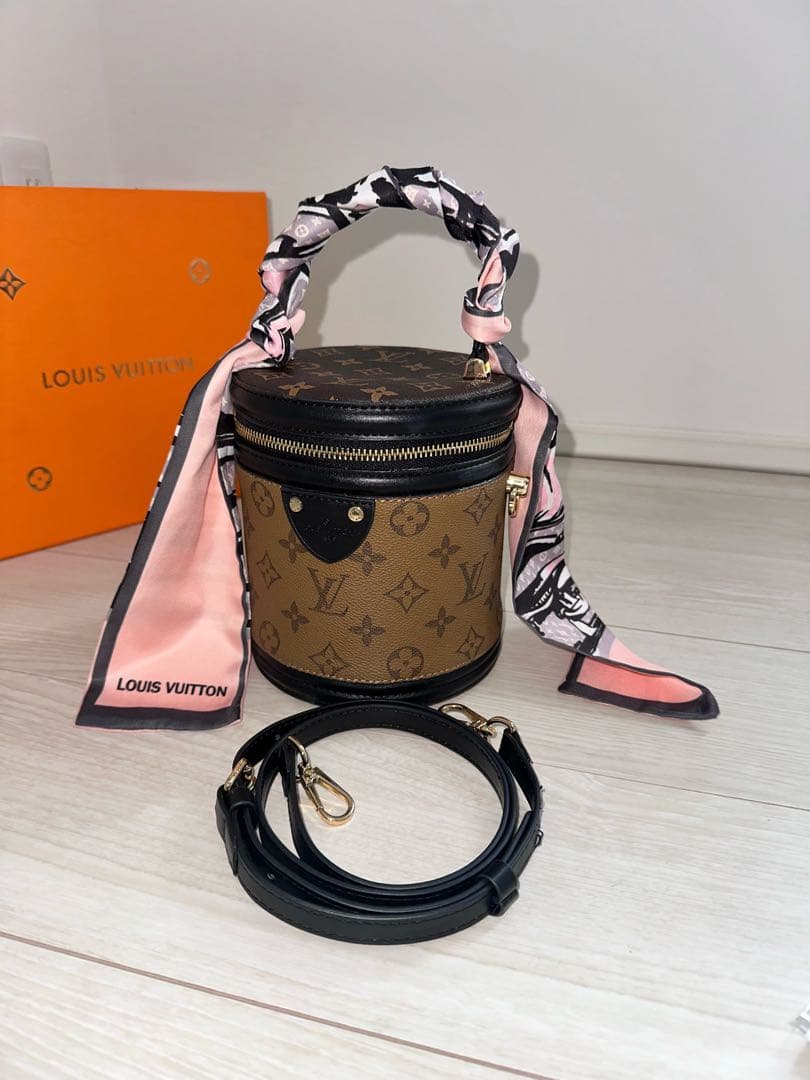 モノグラムバッグ