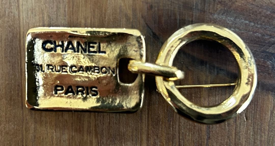 CHANEL 1133刻 カンボン プレート スイング ブローチ　　鑑定済み