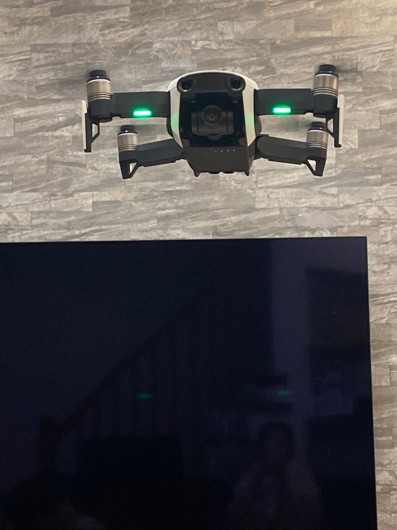 DJI Mavic Air アークティック ドローン ホワイト D-159572