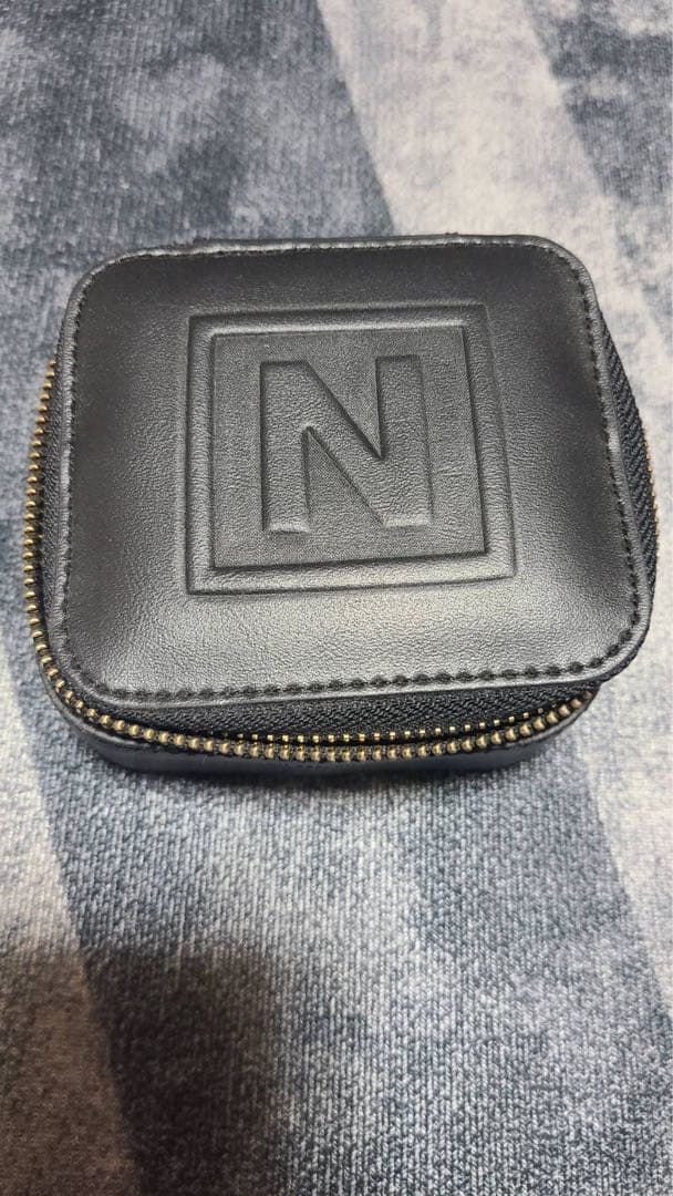 NIL DUE NIL UN アクセサリーケース